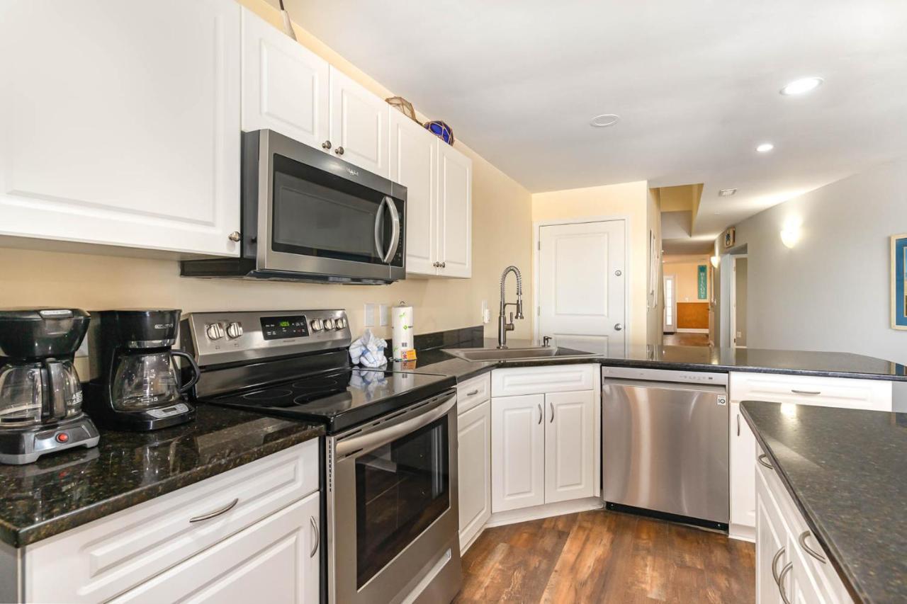 Spacious Penthouse Ocean Front 7 Bedroom Condo - Ambassador Villas Unit 401 Myrtle Beach Eksteriør bilde